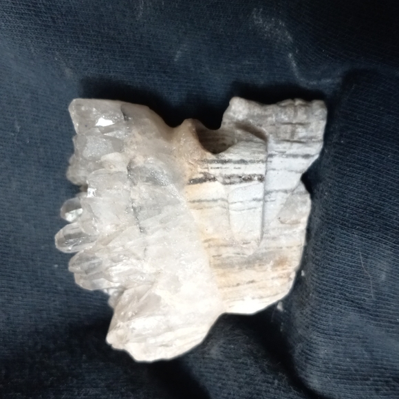 GEMSTONE HEALING STONE.            QUARTZ SKULL - Picture 5 of 5